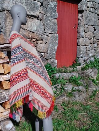 Poncho artesanal