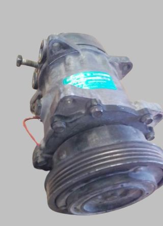 Compresor aire acondicionado 2742805434 Renault Cl