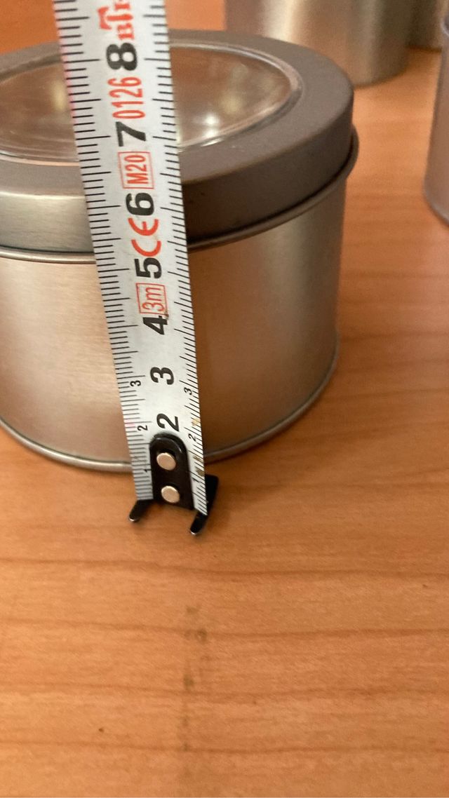 Botes metal y tapa transparente