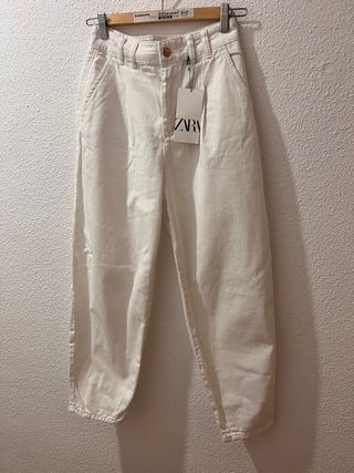pantalon vaquero modelo balloon fit