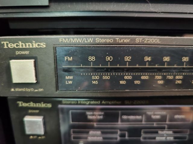 Radio ST-200L