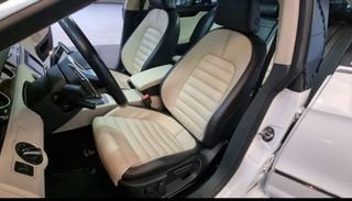 Volkswagen Passat CC 2011