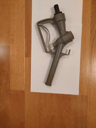 Pistola de trasvase de líquidos.