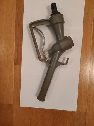 Pistola de trasvase de líquidos.