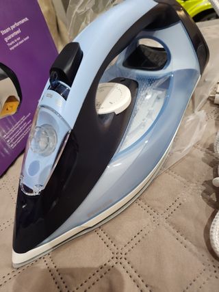 Potente plancha de vapor PHILIPS 2800W