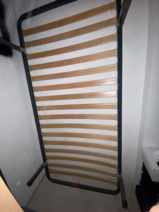 2 Colchónes + 2 somier + cabezal madera