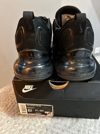 Nike Air Max 720