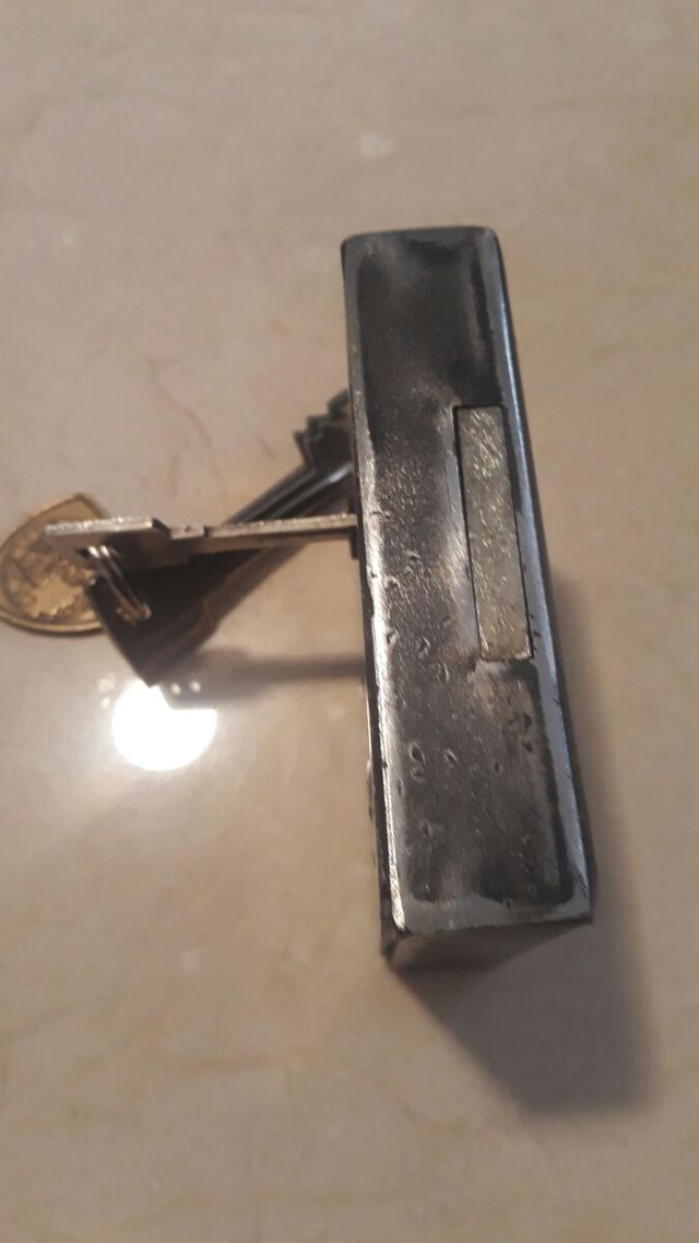 Candado (cierres de tijera).