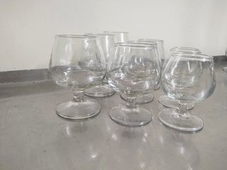 Juego de copas de cristal diferentes tamaños