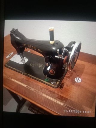 Máquina de coser antigua