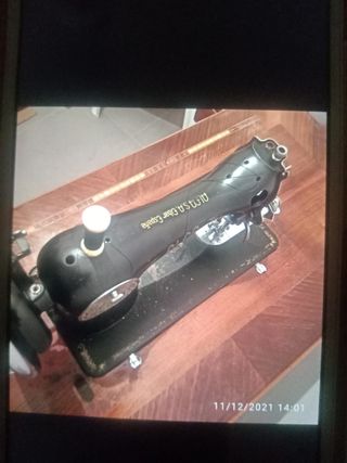 Máquina de coser antigua