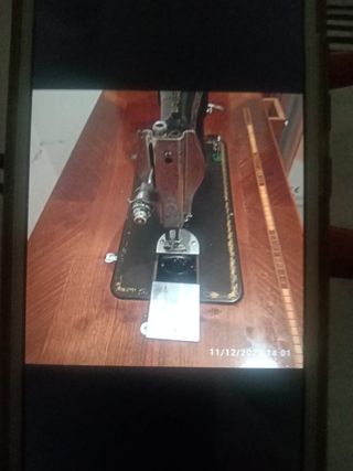 Máquina de coser antigua