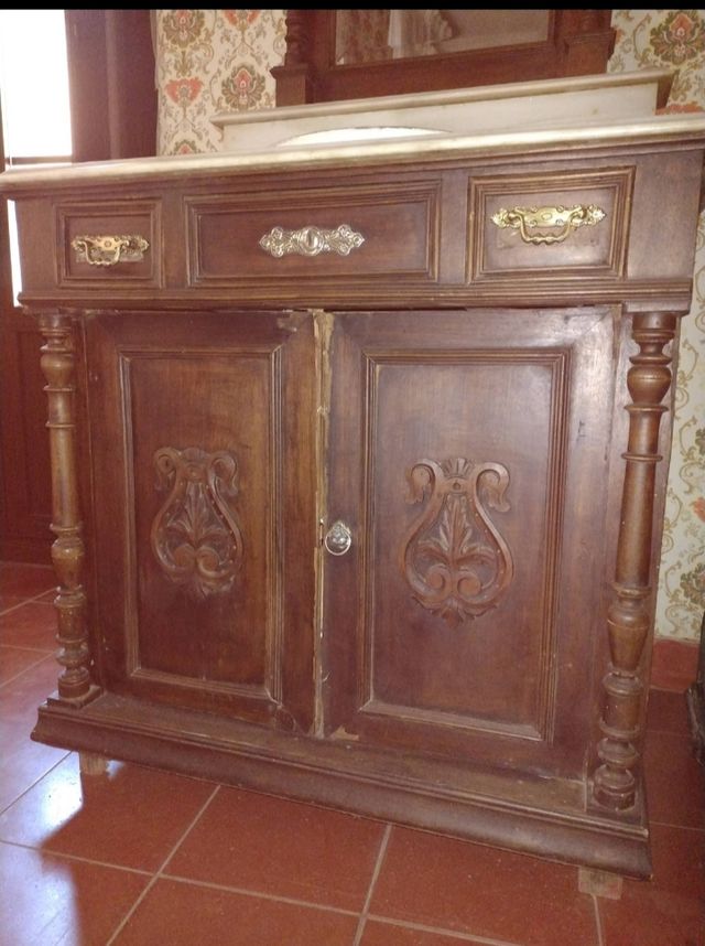 Mueble de lavabo antiguo. Principios sxx