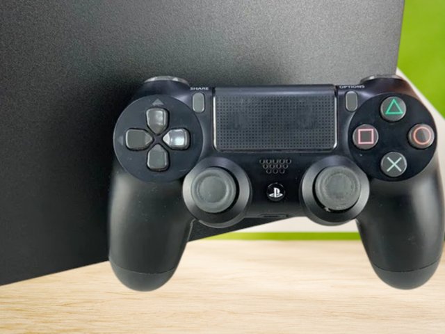 Consola PS4 Pro 1TB