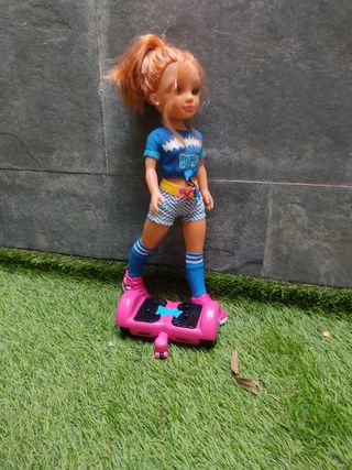 Muñeca Nancy patinadora