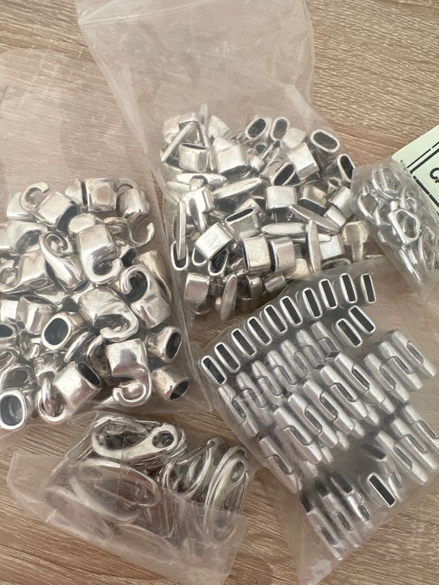 Lote de teeminales y cierres zamak