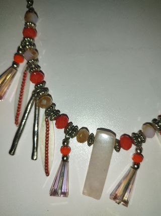 Conjunto de collar y pendientes