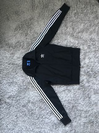 chaqueta adidas
