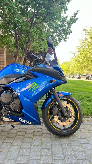 Yamaha XJ6 F 600. Año 2012. A2