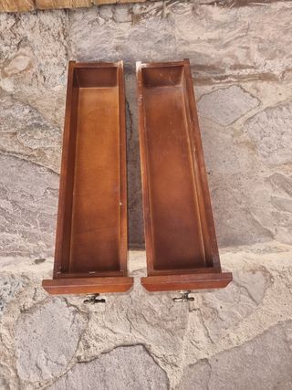 Lote de cajones.48 cm largos,14anchos,10
