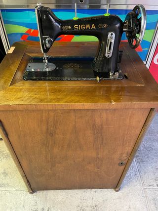 Maquina de coser antigua
