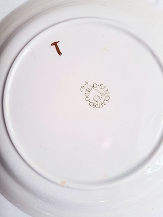 Bandeja y 3 platos San Claudio Oviedo.