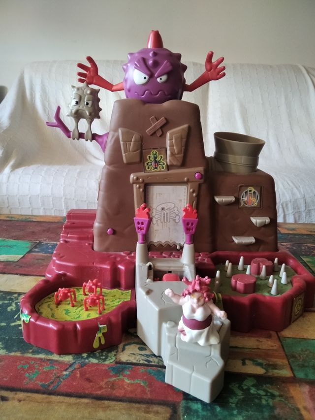 Juguete móvil monstruos