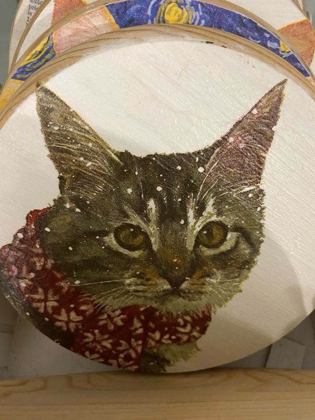 PLATOS DE MADERA PERRO Y GATO