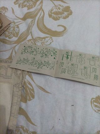 Revista impresa en papel para bordados , antigua