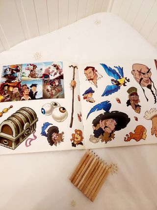 Piratas del caribe coloreo con pegatinas