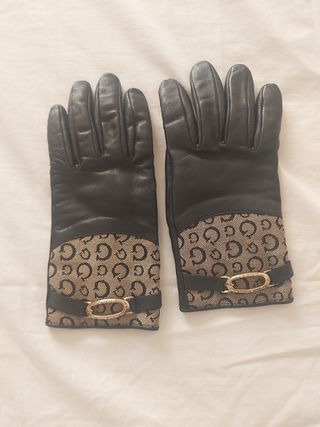 Guantes Guess