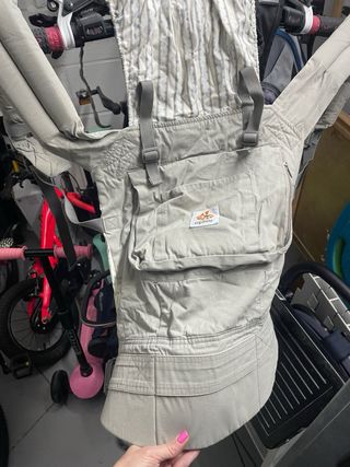 Mochila porteo bebe.Marca ergobaby