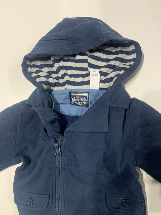 abrigo vestir C&A de niño