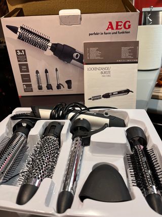 Secador, cepillo, moldeador