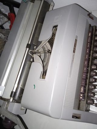 Máquina de escribir antigua