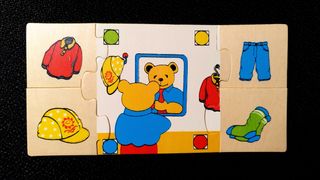 Caja con 6 puzzles de madera