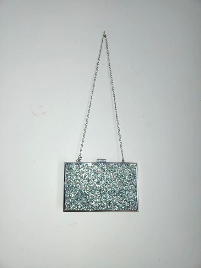 Bolso clutch metal rígido brillante brillo rubí