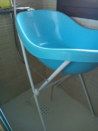 Bañera con patas bebé
