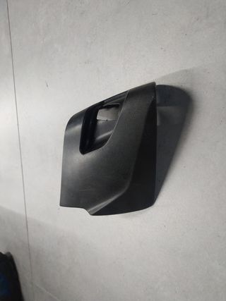 *Yamaha Tmax 500cc. Guantera derecha