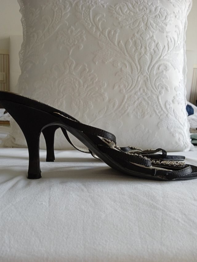 Sandalias negras strass