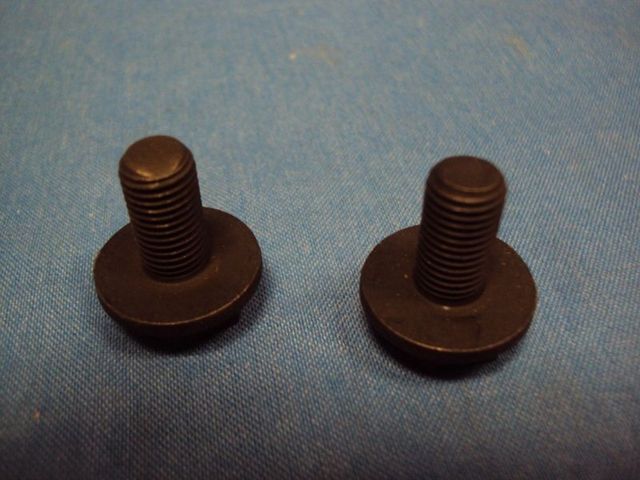 NUEVOS. 2 Tornillos Biela Cuadradillo M8