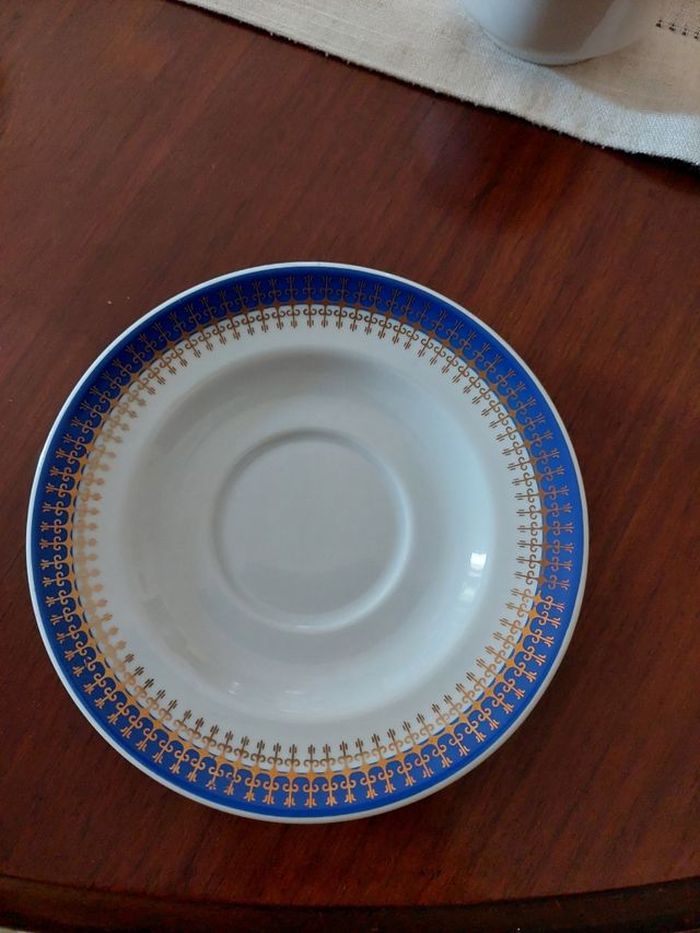 Servizio da té in porcellana