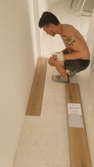 PROFESIONALES EN COLOCACIÓN DE TARIMA FLOTANTE