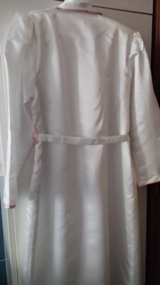 Conjunto de bata y camisón 