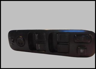 Mando elevalunas delantero izquierdo 52J20.  3104T