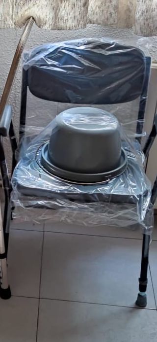 Sedia da toilette per anziani