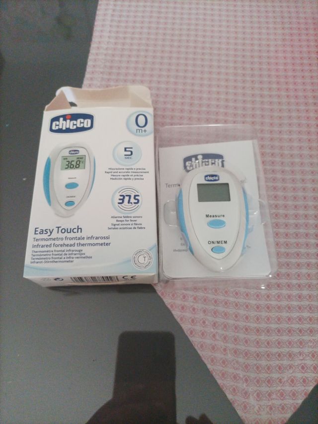 Termómetro frontal bebé 