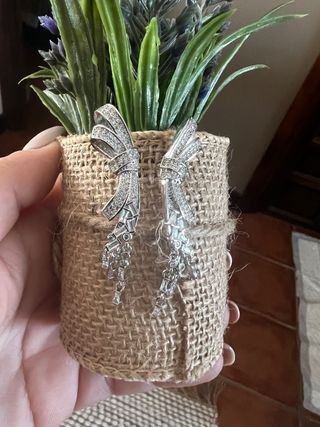 Conjunto de pendientes y sortija en plata