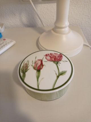 🇩🇪 Caja de porcelana villeroy y boch