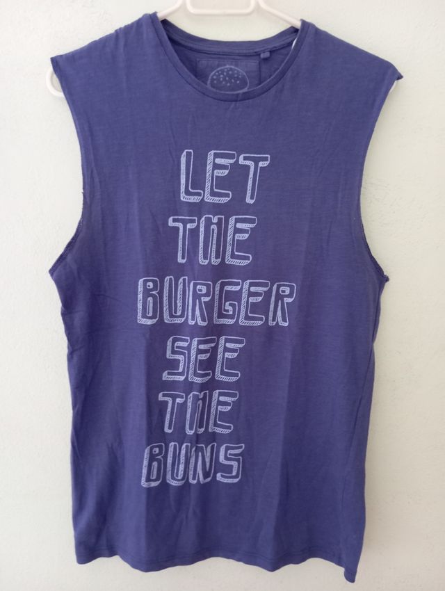 T-shirt Active 
Tamanho M
Cor roxo 